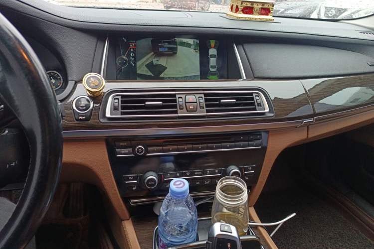 Used BMW 7 Series 2013 740Li Leading Model Audio And AC Panel