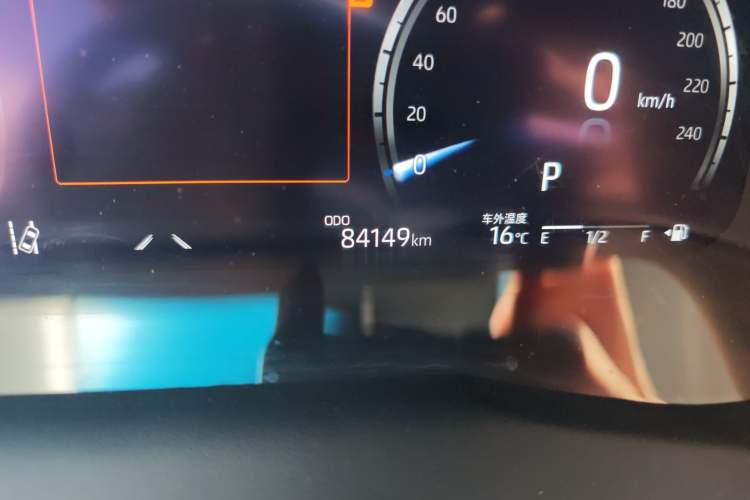 Used Toyota Camry 2021 Dual-Motor 2.5HG Luxury Edition Odometer Close Up