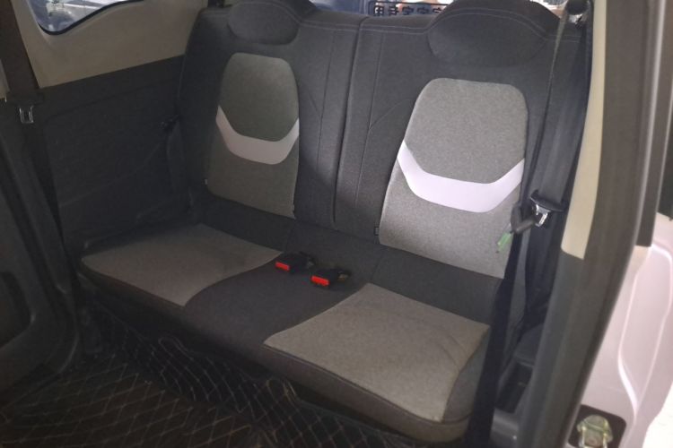 Used Chery QQ Ice Cream 2022 170km Sundae Phosphate Lithium-Ion Left Rear Seat