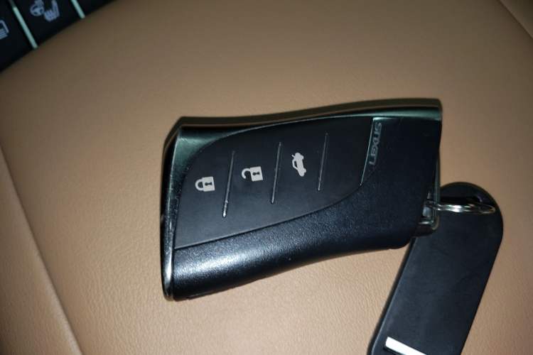 Used Lexus LS 2020 500h Excellence Edition China VI standard
