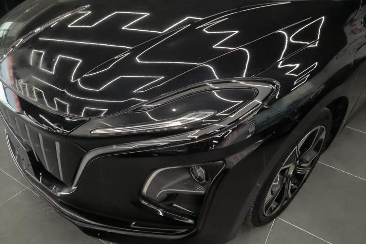 Used Hongqi E-QM5 2021 Charging T3 Version 4 Seats
