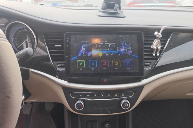 Used Buick Verano 2017 Sedan 15S Manual Entry-Level Model Audio And AC Panel