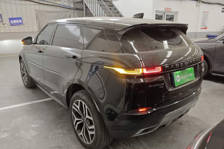 Used Land Rover Range Rover Evoque 2021 Range Rover Velar 249 PS R-Dynamic S Performance Edition