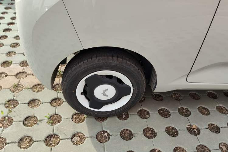 Used Wuling Hongguang MINIEV 2024 3rd Generation 170 km Exterior 5