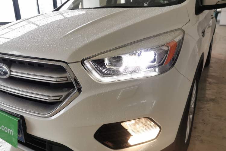 Used Ford Kuga 2018 EcoBoost 180 Two-Wheel-Drive Luxury Wing Edition
