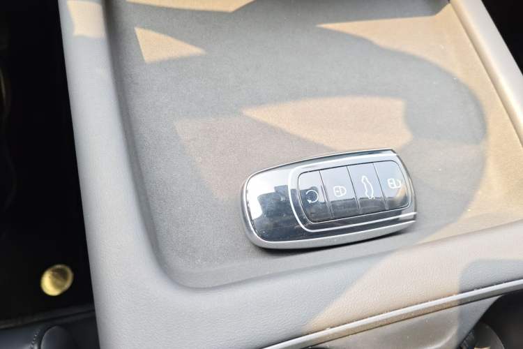 Used Chery Tiggo 7 C-DM 2025 1.5T 120KM Luxury Trim Vehicle Key