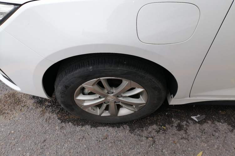 Used Livan Maple 60s 2022 Easy-to-Replace Version Lithium Iron Phosphate
