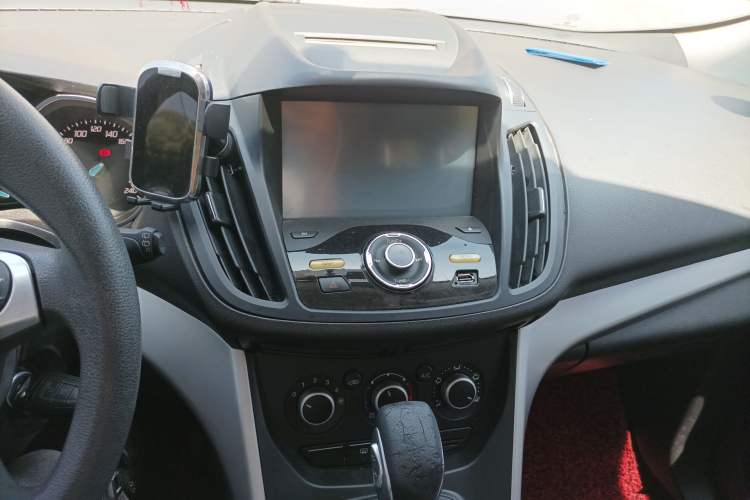 Used Ford Kuga 2013 1.6L GTDi Two-Wheel-Drive Comfort Model
