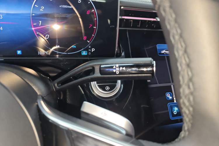 Used Mercedes-Benz E-Class 2024 Facelift E 300 L Luxury Edition
