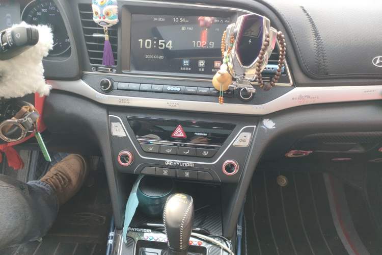 Used Hyundai Elantra (6th Generation / Lingdong) 2016 1.6L Automatic ZhiXuan – Elite Version
