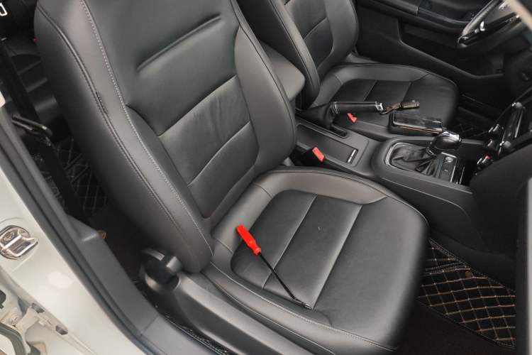 Used Volkswagen Sagitar 2017 180TSI Automatic Luxury Edition
