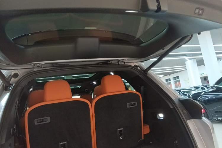 Used Li Auto L8 2023 Max model