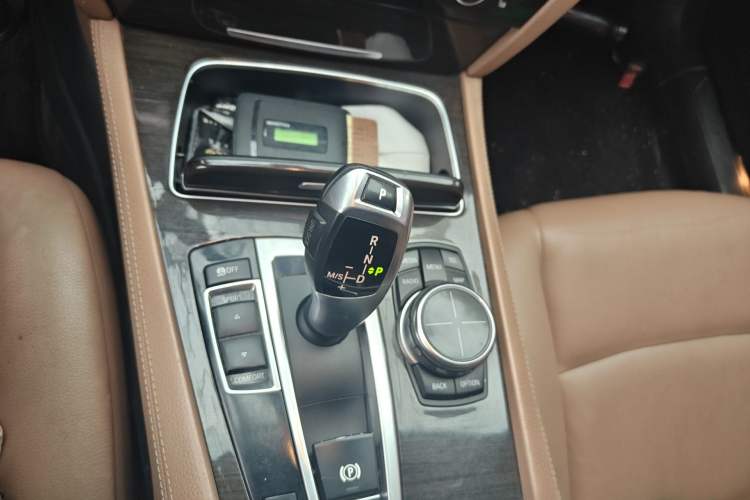 Used BMW 7 Series 2013 730Li Leading Model Gear Lever