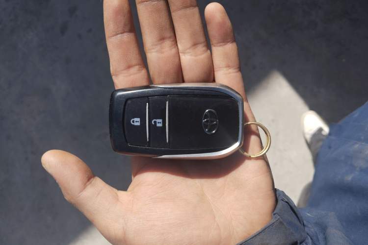 Used Toyota Land Cruiser 2012 4.0L Automatic VX Vehicle Key