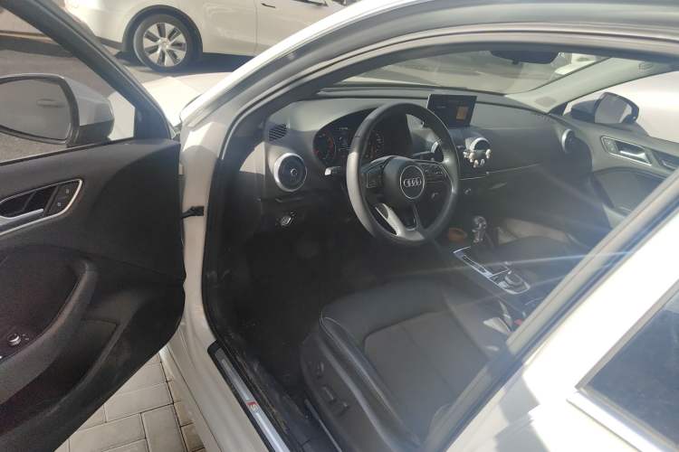 Used Audi A3 2017 Sportback 35 TFSI Fashion Model
