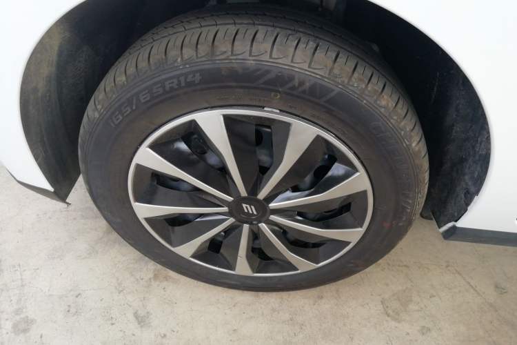 Used JMEV Xiao Qilin 2024 201km Comfort Version Left Front Wheel Hub