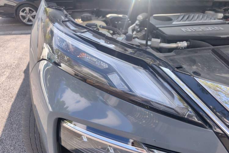 Used Nissan X-Trail 2021 VC-Turbo 300 CVT 2WD Luxury Edition Right Front Headlight