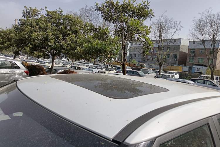 Used Geely Auto Emgrand X7 Sport 2026 Model 1.5TD Joyful Roof