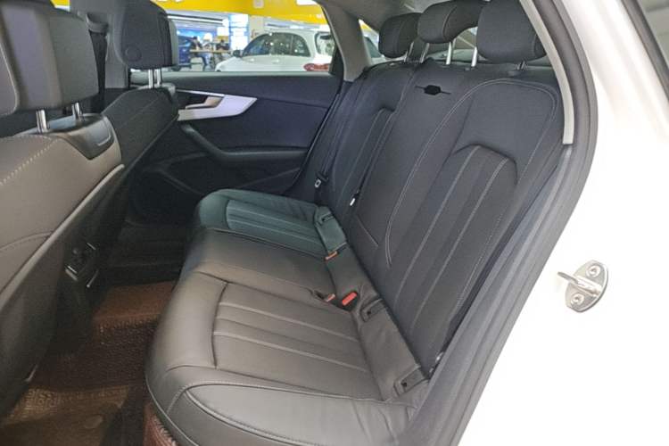 Used Audi A4L 2020 40 TFSI Fashion Dynamic Model Left Rear Seat