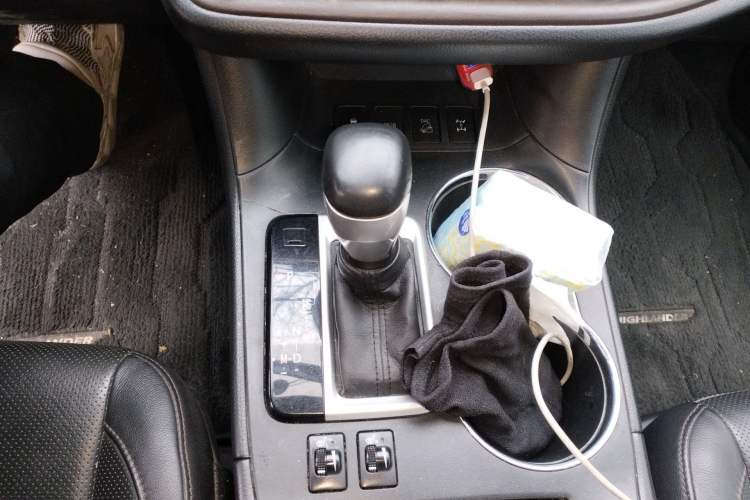 Used Toyota Highlander 2015 2.0T Four-Wheel Drive Luxury Edition 7-Seater
