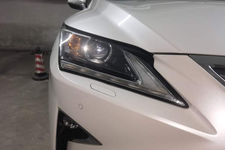 Used Lexus RX 2016 300 Two-Wheel Drive Elite Version China V Standard Right Front Headlight