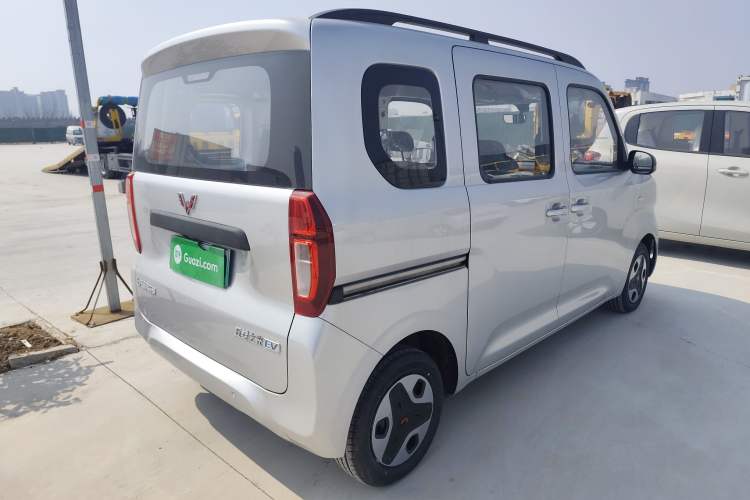 Used Wuling Zhiguang New Energy 2025 Model 305km Ambitious Edition