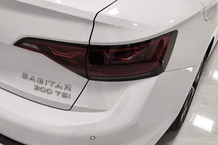 Used Volkswagen Sagitar 2025 300TSI DSG Flyover Edition Exterior 6