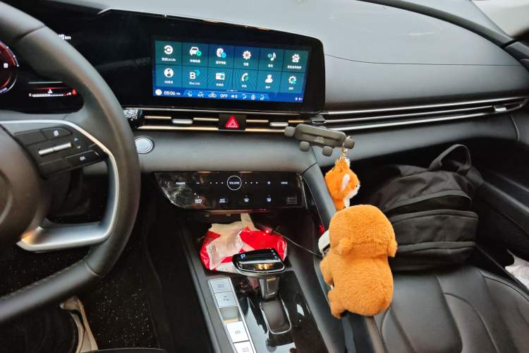 Used Hyundai Elantra 2022 1.5L CVT GLX Elite Edition