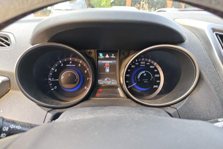 Used Changan CS75 2014 2.0L Manual Luxury Version China IV Standard
