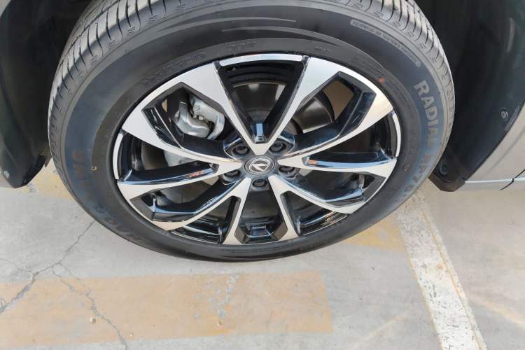 Used Changan UNI-Z New Energy 2024 Blue Whale Smart Electric iDD 125km Excellence Model
