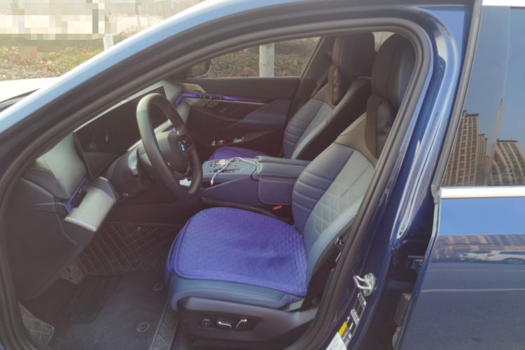 Used BMW i5 2024 eDrive 35L Prestige Luxury Package Left Front Seat