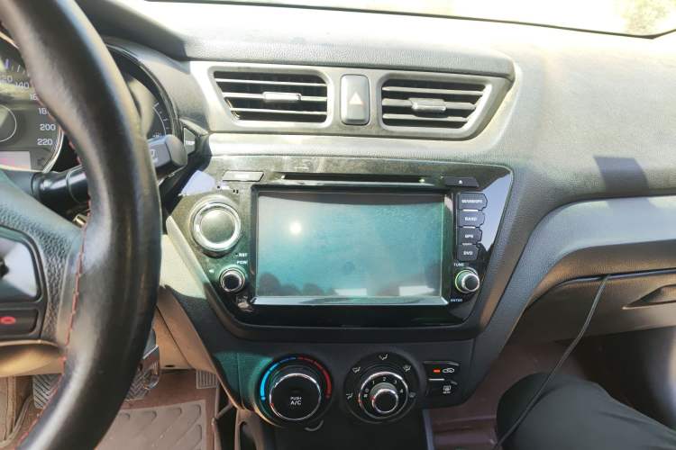 Used Kia K2 2012 Sedan 1.4L MT GLS Commemorative Edition