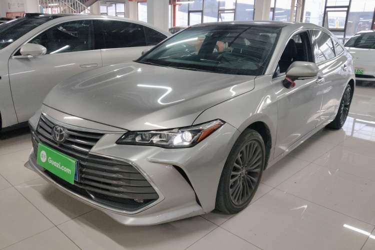 Used Toyota Avalon 2019 2.5L Touring Premium Version China VI Standard