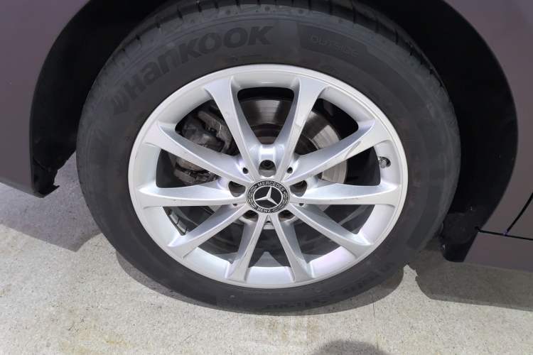 Used Mercedes-Benz A-Class 2020 Restyled A 200 L Sport Sedan Dynamic Version Right Rear Wheel Hub