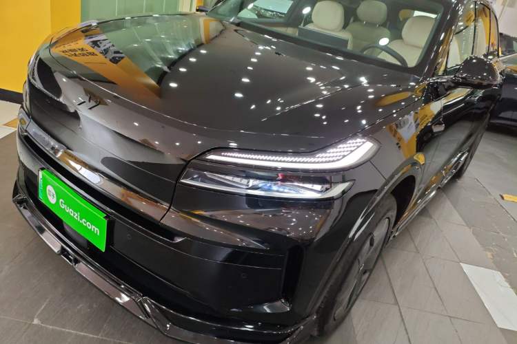 Used ONVO Luxeed L90 2025 Model—Max Six-Seater Version