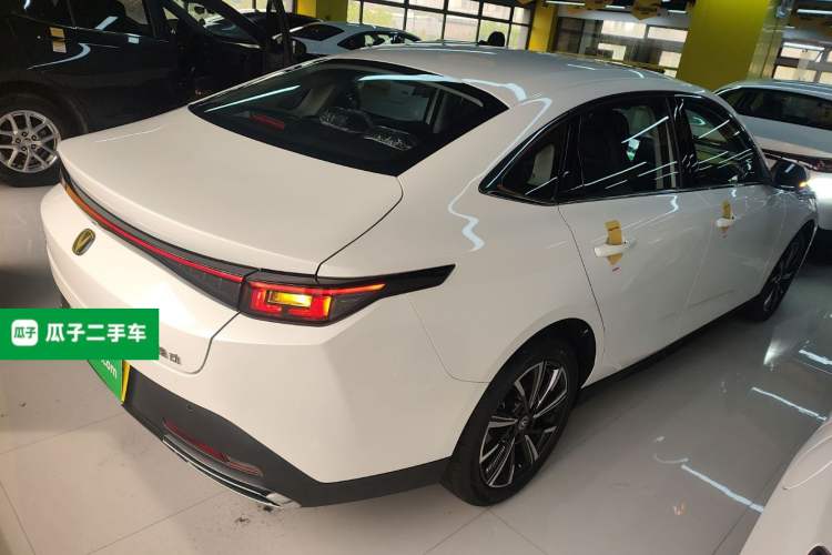 Used CHANGAN Eado 2025 Blue Whale 1.5T 500Bar Prestige Model Rear Right 45 Deg