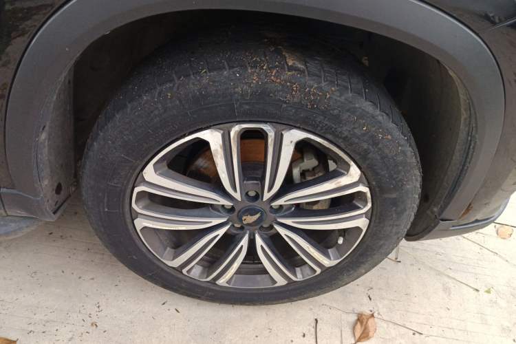 Used Chery Tiggo 8 2021 Kunpeng Edition 290TGDI Automatic Zhubfeng Version Right Front Wheel Hub