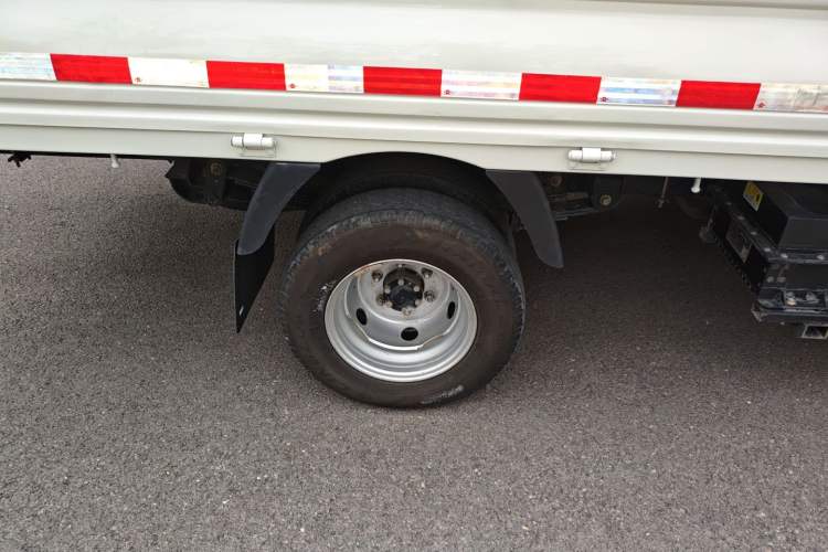 Used Foton Xiangling M New Energy 2023 M2 Long-Wheelbase Flat Cargo Bed Exterior 5