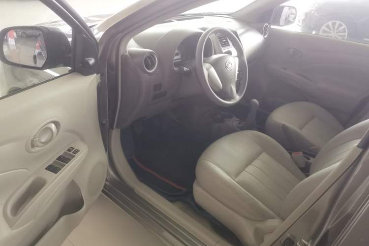 Used Nissan Sunny 2015 1.5XE Manual Comfort Edition
