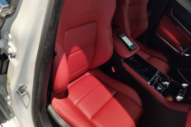 Used Jaguar XFL 2022 XFL 2.0T P250 Two-Wheel-Drive Elite Sport Edition
