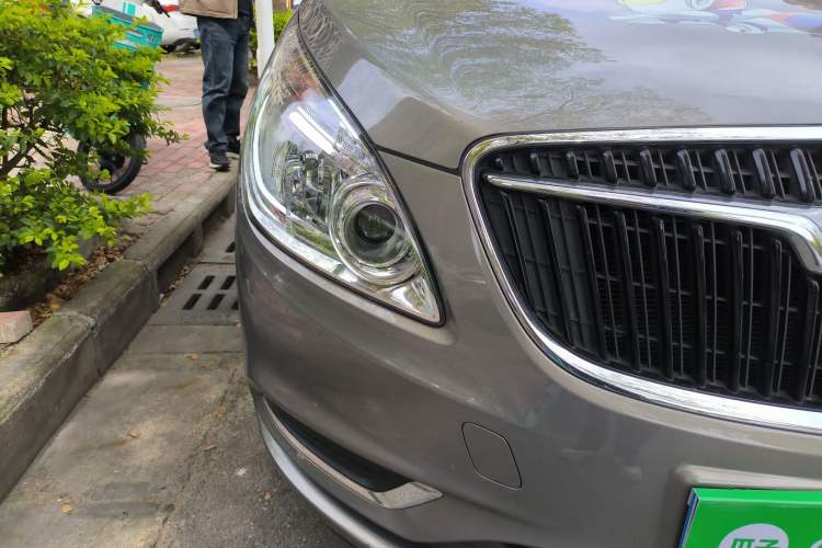 Used Buick GL8 2018 28T Luxury Model China VI Standard