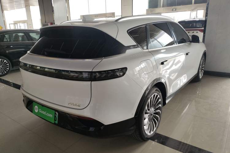 Used VOYAH FREE 2021 Four-Wheel Drive Standard Range-Extended Exclusive Luxury Package Rear Right 45 Deg