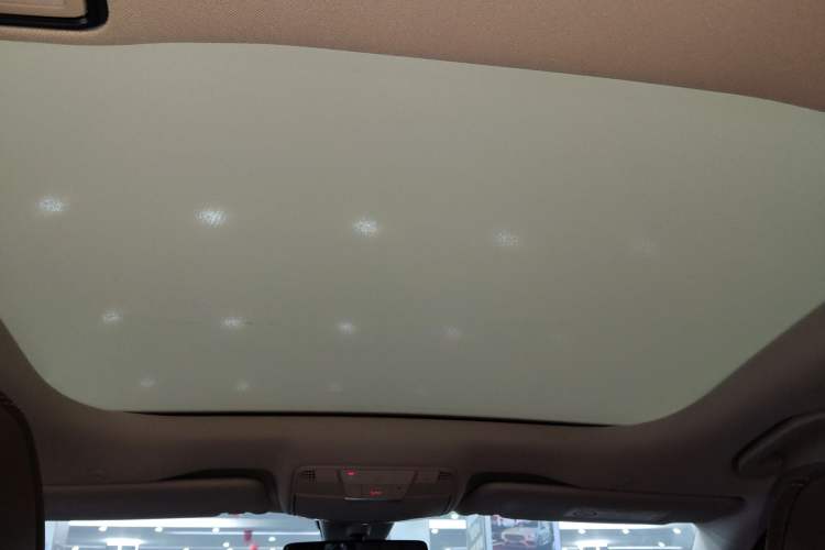 Used Mercedes-Benz E-Class 2022 Second Facelift E 300 L Luxury Edition
