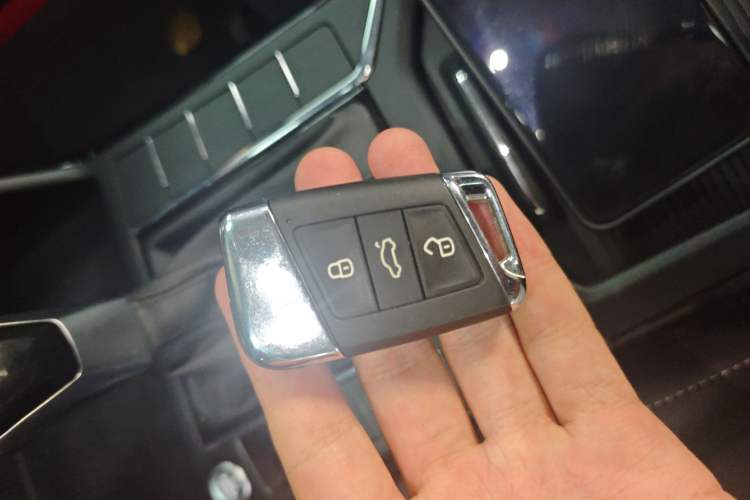 Used Volkswagen Passat 2022 280TSI Business Edition Vehicle Key