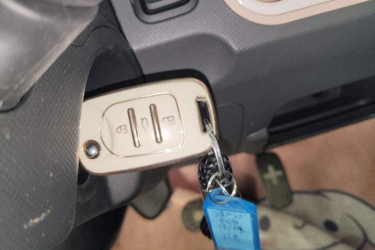 Used Wuling Hongguang MINIEV 2021 Macaron Premium Model – Lithium Iron Phosphate