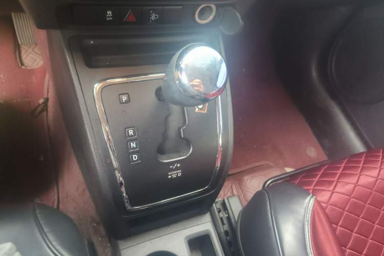 Used Jeep Compass 2011 2.4L four-wheel drive Comfort version