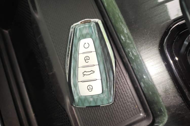 Used Geely Auto Monjaro L 2021 2.0TD DCT EVO Two-Wheel Drive Smart Luxury Version Interior 1