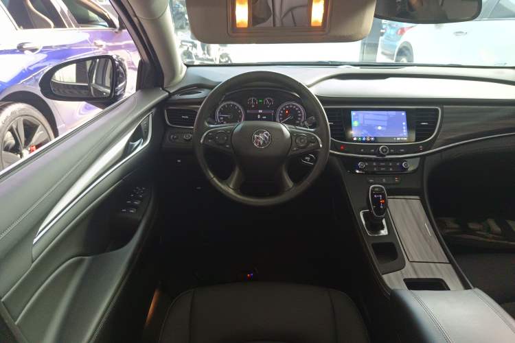 Used Buick LaCrosse 2022 652T Luxury Version
