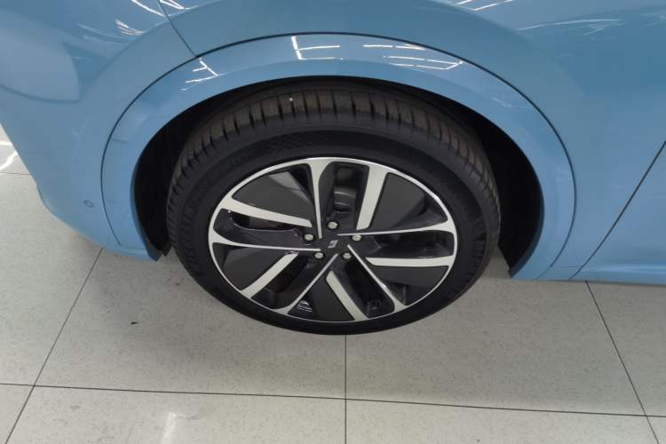 Used Li Auto L8 2024 Ultra Model
