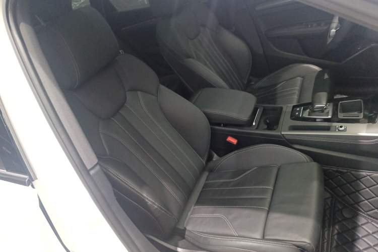 Used Audi Q5L 2023 40T Luxury Dynamic Model